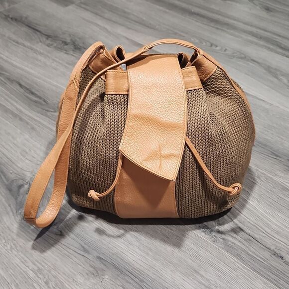 Vintage RARE Brio Taupe/Olive Knit Camel Leather Drawstring Bucket Satchel - Picture 1 of 16
